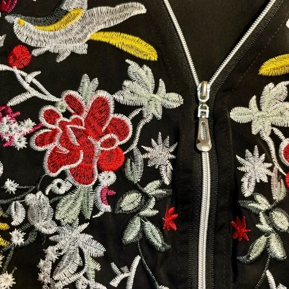 NWT Tunic Top Small Oversized Grosy Black Embroidered Floral Pink White Zip Neck - Picture 10 of 15